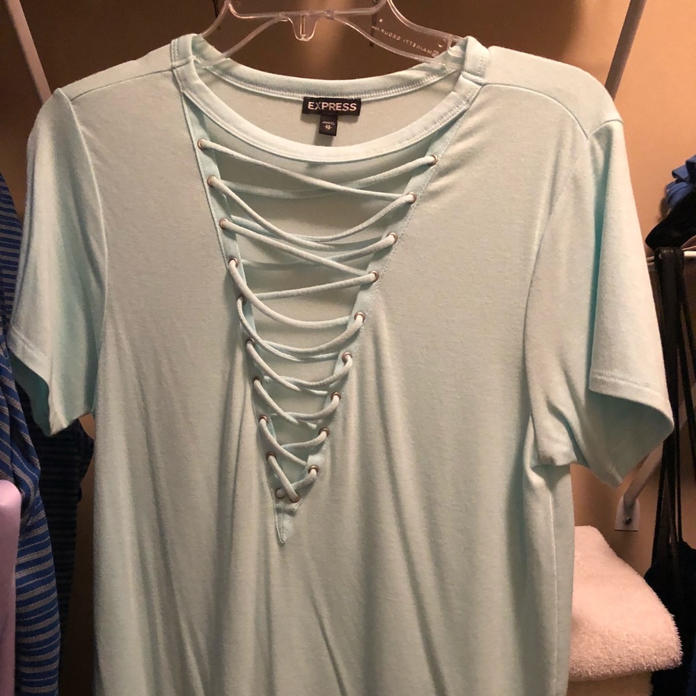 EXPRESS vneck tee